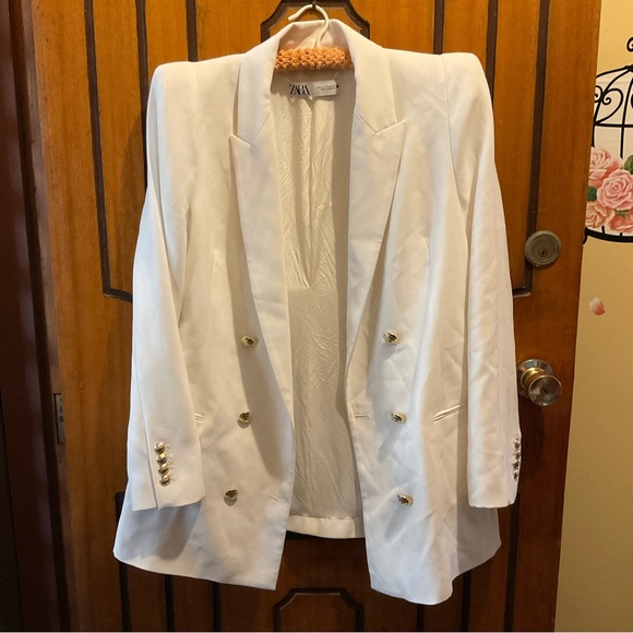 Zara Jackets & Blazers - ZARA White Blazer Size AU 14 $55 🤍